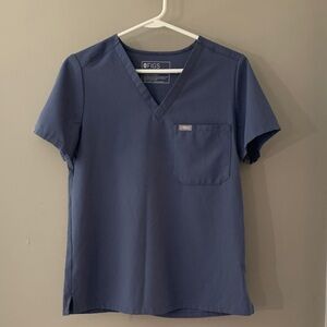 Figs Graphite Zamora and Catarina scrubs size small
